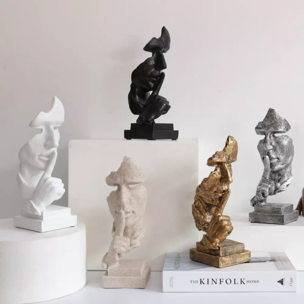Dekorative Skulptur Stille ist Gold – Abstrakte Nordische Kunst