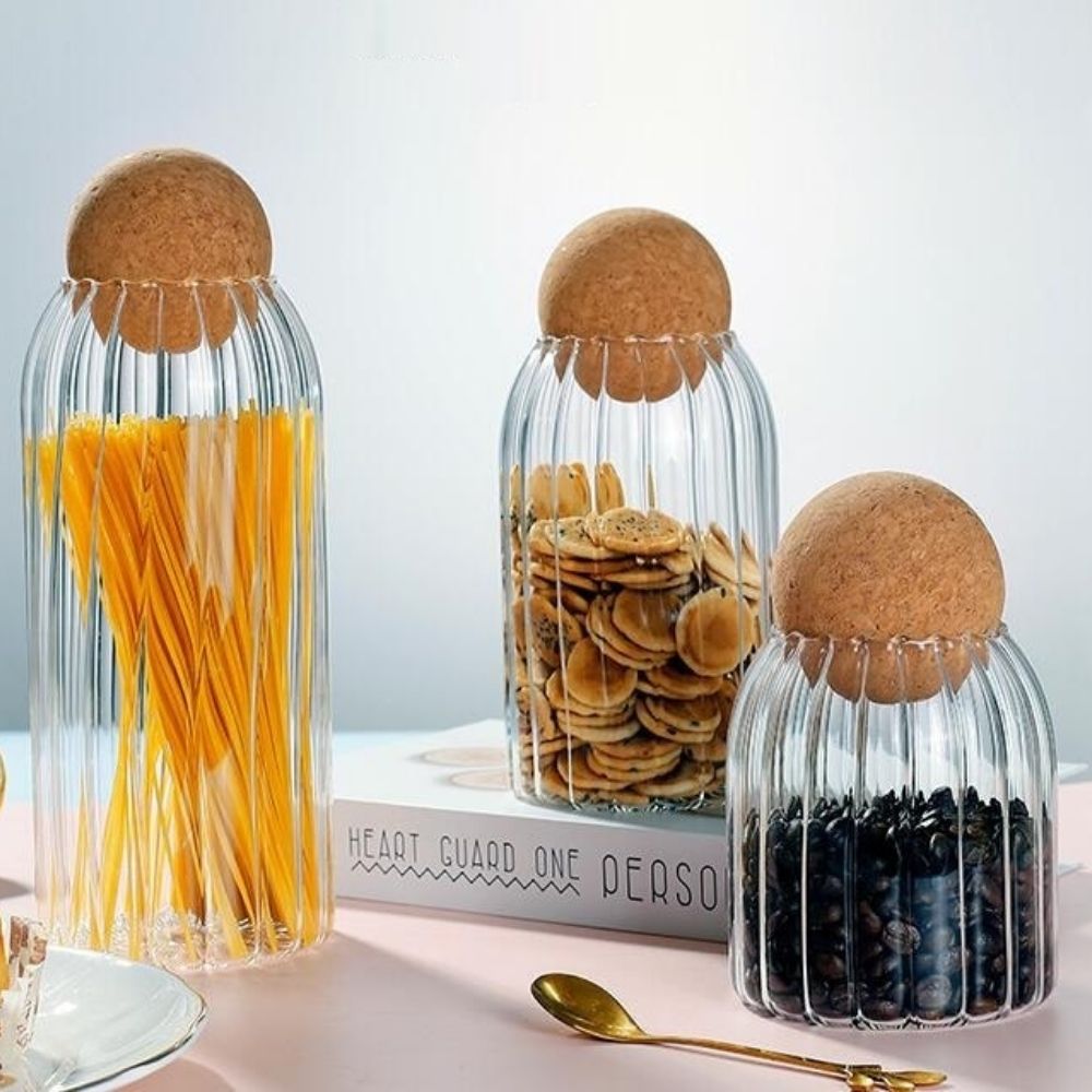 Geriffeltes Glasgefäß mit Kugeldeckel (Cópia)