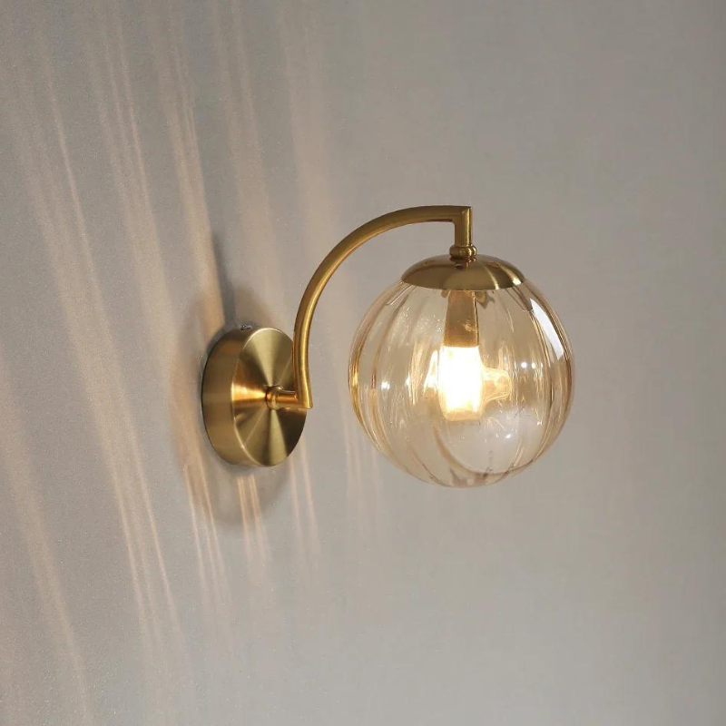 Arandela de Parede Dourada Metal e Vidro