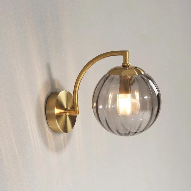 Arandela de Parede Dourada Metal e Vidro